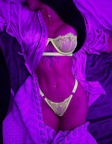 Ashleightaylorr sexy model images