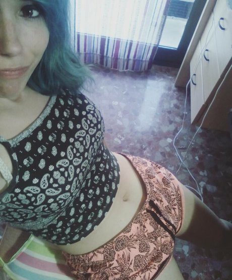 elyshuri model porn image