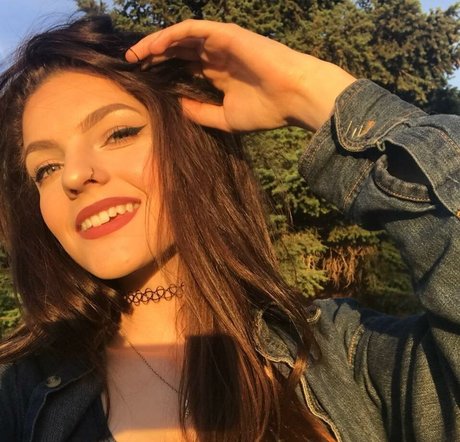 Rhiannon Jena xxx star images