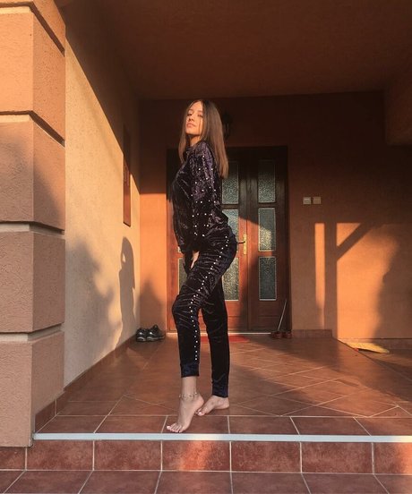 Tea Divljak pornstar perfect img