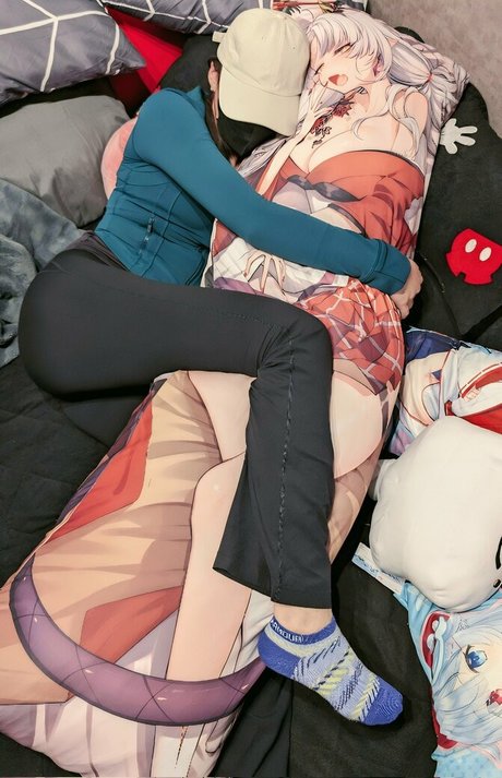 OniGiri pornstar nice picture