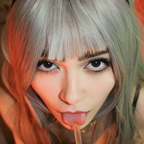 Joice Gomes sexy pornstar images