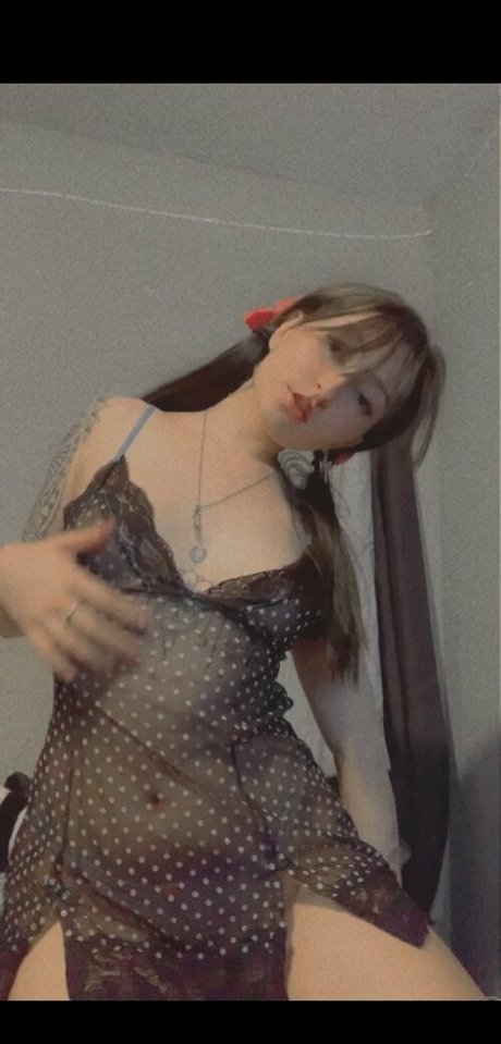 emiliarenblue perfect actress galleries