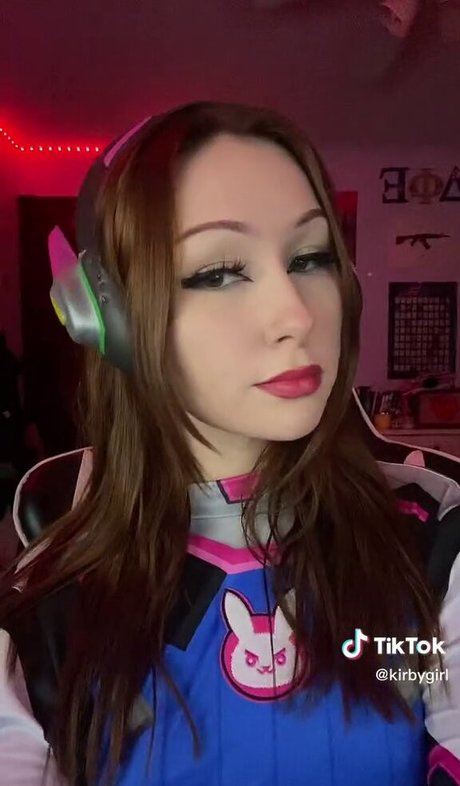 Long Tongue Fetish model nude photo