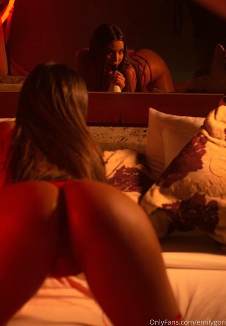 Emily Gori nude star picture