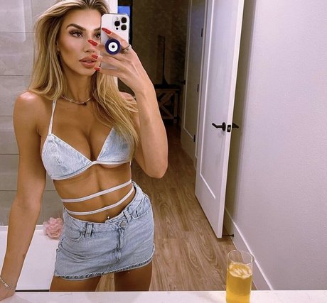 Annabel Fomenko adult star photos