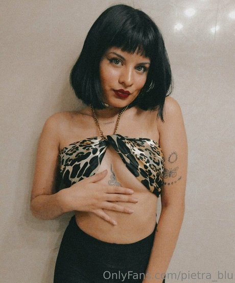 pietra blu model high quality picture