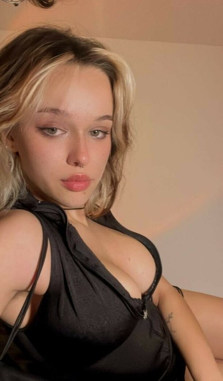 Petiteangie Astoriacf model free img