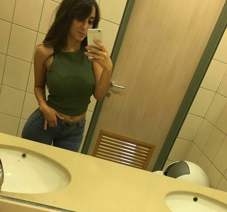 Liel Avitan model free pictures