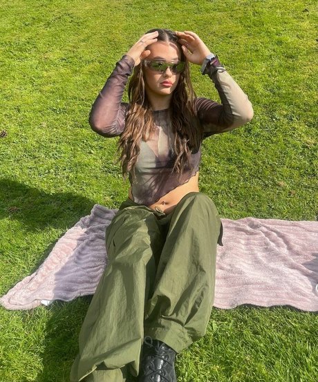 Sydney Etherington nice actress picture