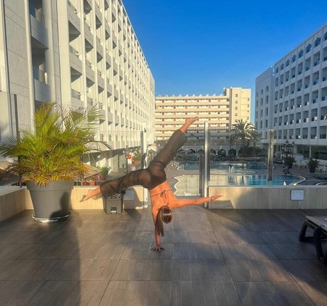 Sydney Etherington sex model images