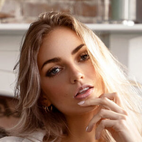 Nienkefit perfect actress galleries