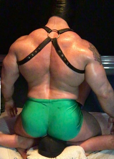 muscle submission exclusive star picture