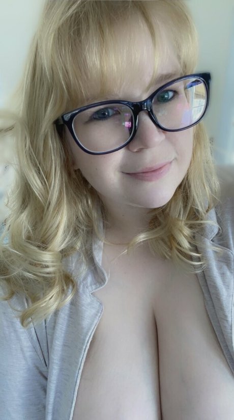 Abigail Ashryver pornstar nudes photo