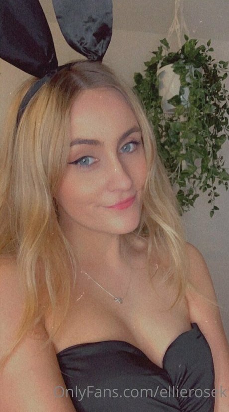 Ellierosek pornstar xxx picture