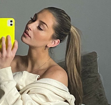 Abbey Wilson pretty pornstar image