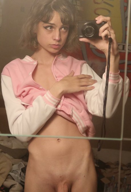 Cd Bell model adult pictures