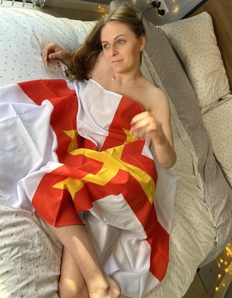 ieshapiritofree hot actress pics