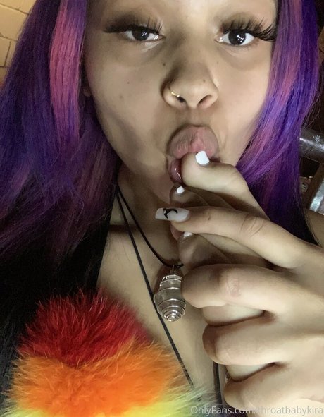 throatbabykira nude model galleries