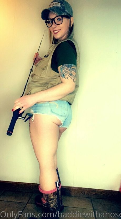 baddiewithanosering xxx model archive