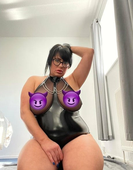 deleteduser20233 model adult image