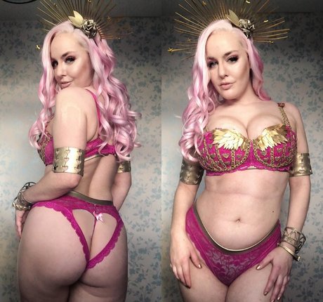 LisaLouWho naked actress pic