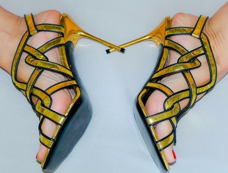 feetandmore66 high quality star pictures