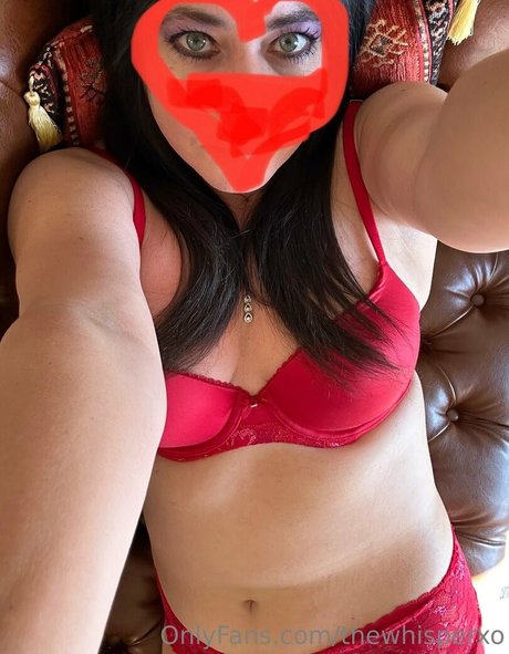 thewhisperxo model hot galleries