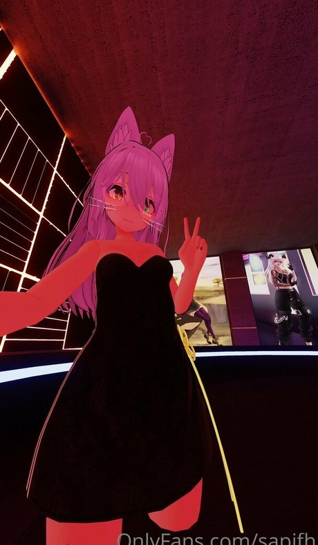 sapifh naked model picture