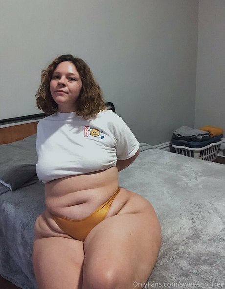 sweeet v free naked model archive