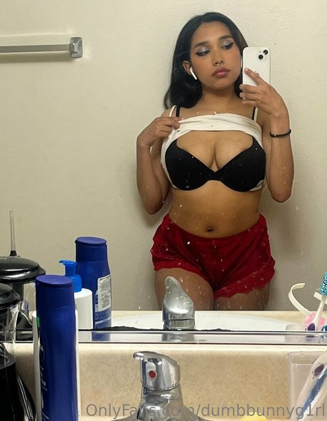 dumbbunnyg1rl pornstar beautiful images