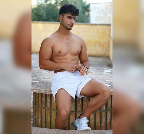 exoticboyfree adult model gallery