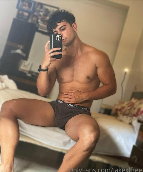 exoticboyfree naked actress img