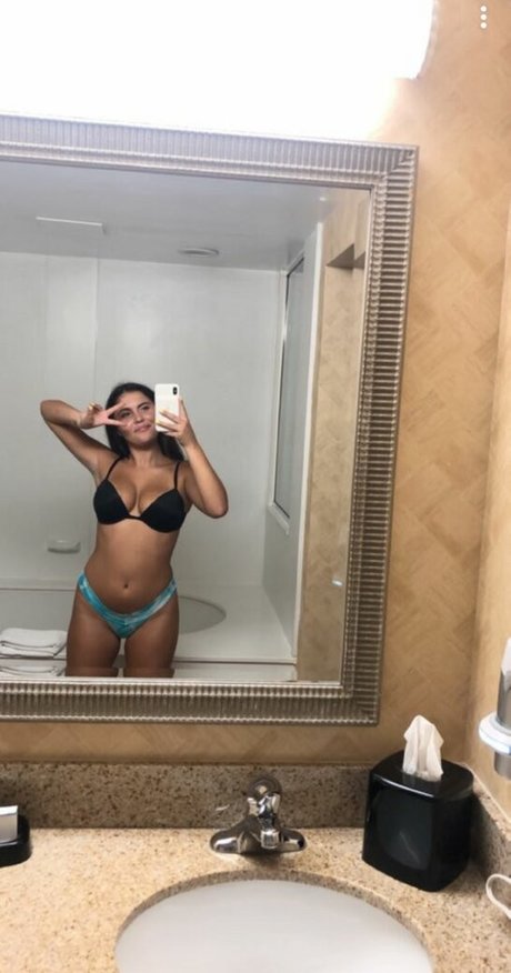 flat chested onlyfans beautiful xxx pics