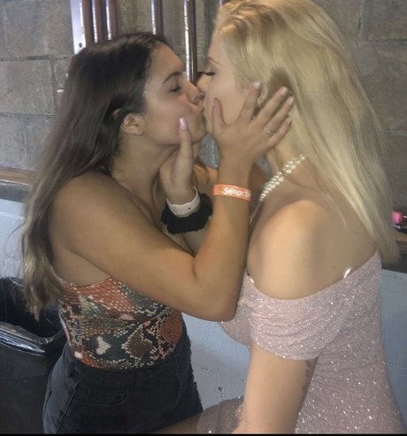 female onlyfans hot picture