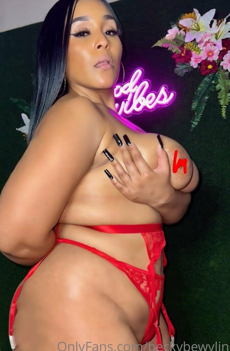 Beckkywylin sexy model photo