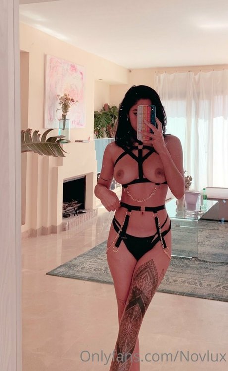 Novlux perfect model picture