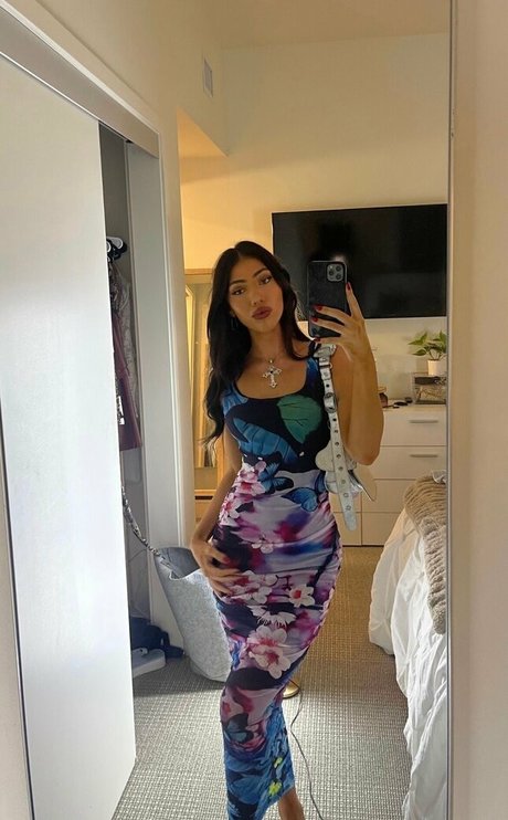 itsgigibabyyy star exclusive photos