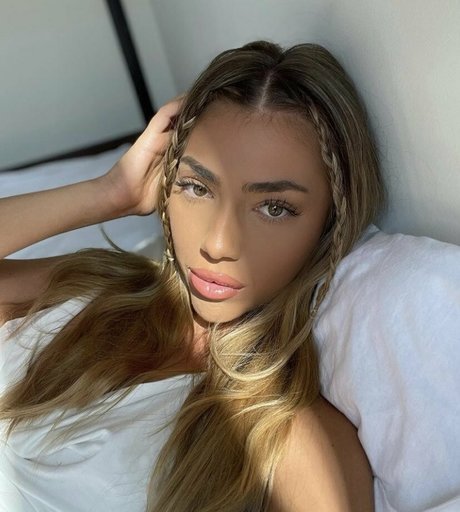 itsgigibabyyy pornstar exclusive photos