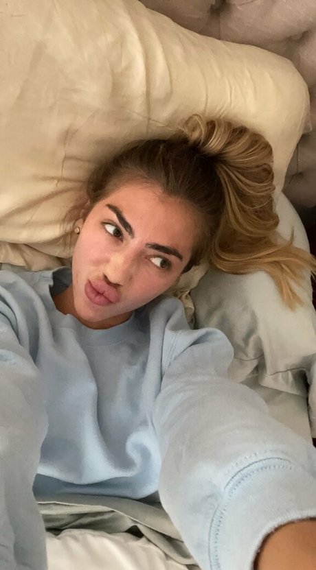 itsgigibabyyy star art pic