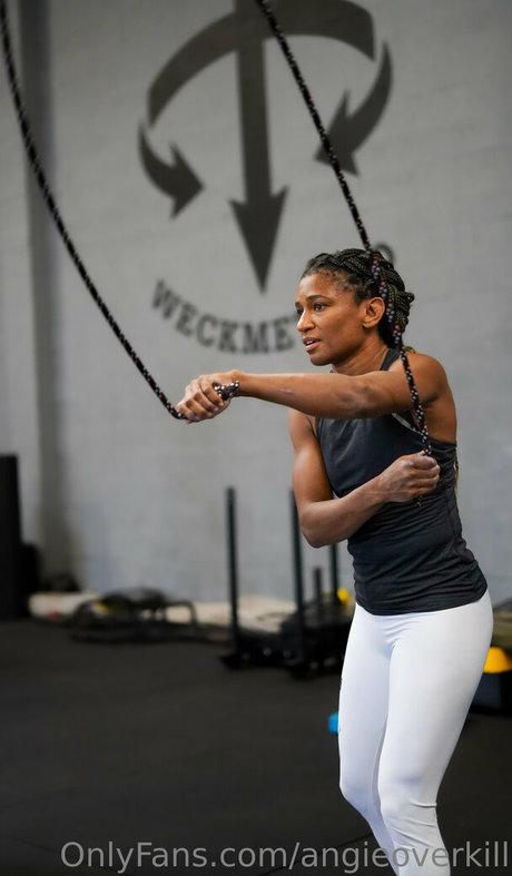 angieoverkill perfect actress photos