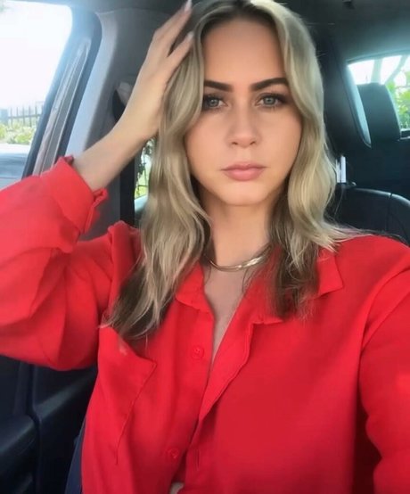 lolo2fit sex pornstar pic