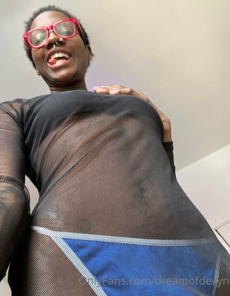 dreamofdevyn hd actress image