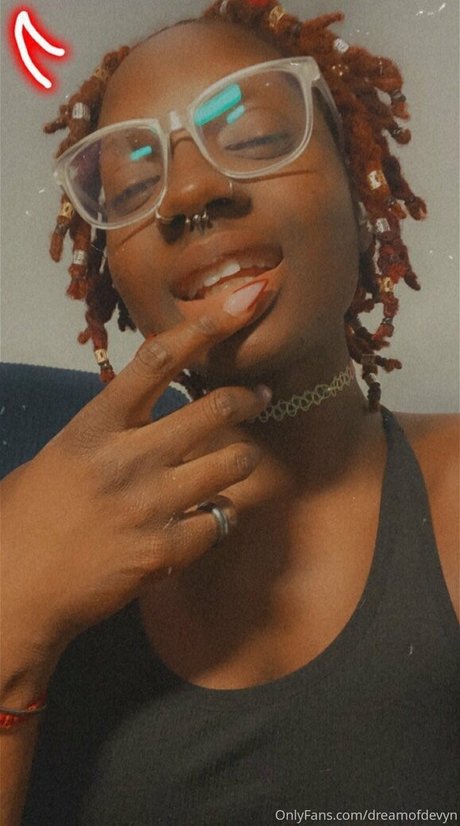 dreamofdevyn sexy star image