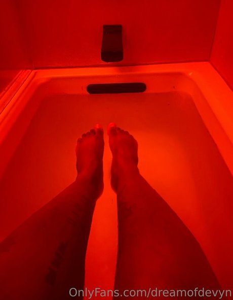 dreamofdevyn pretty pornstar images