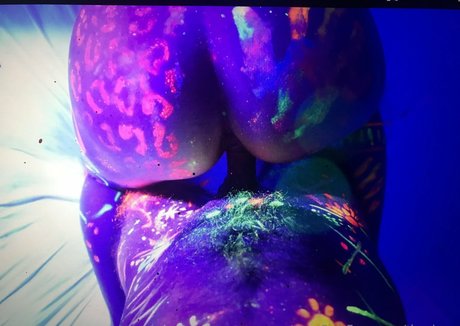 female influencer onlyfans nudes gallery