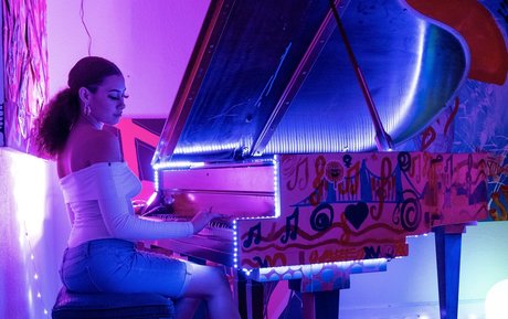 mollycreamss star porn photos