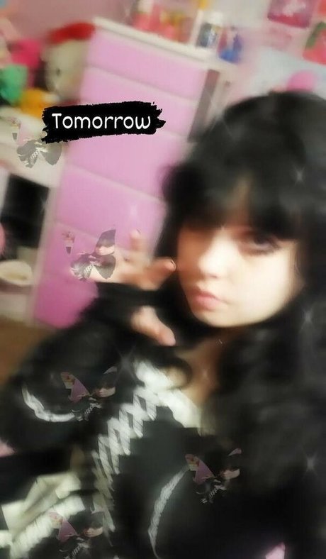 dracculala nude actress image