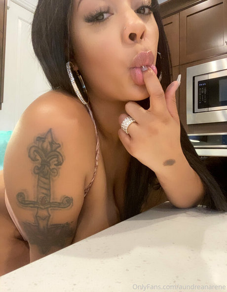 aundreanarene naked model image