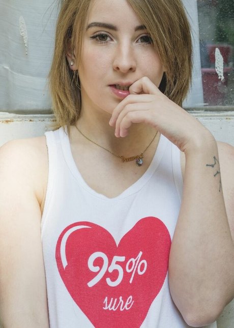 Aranza Cesarii model sexy picture